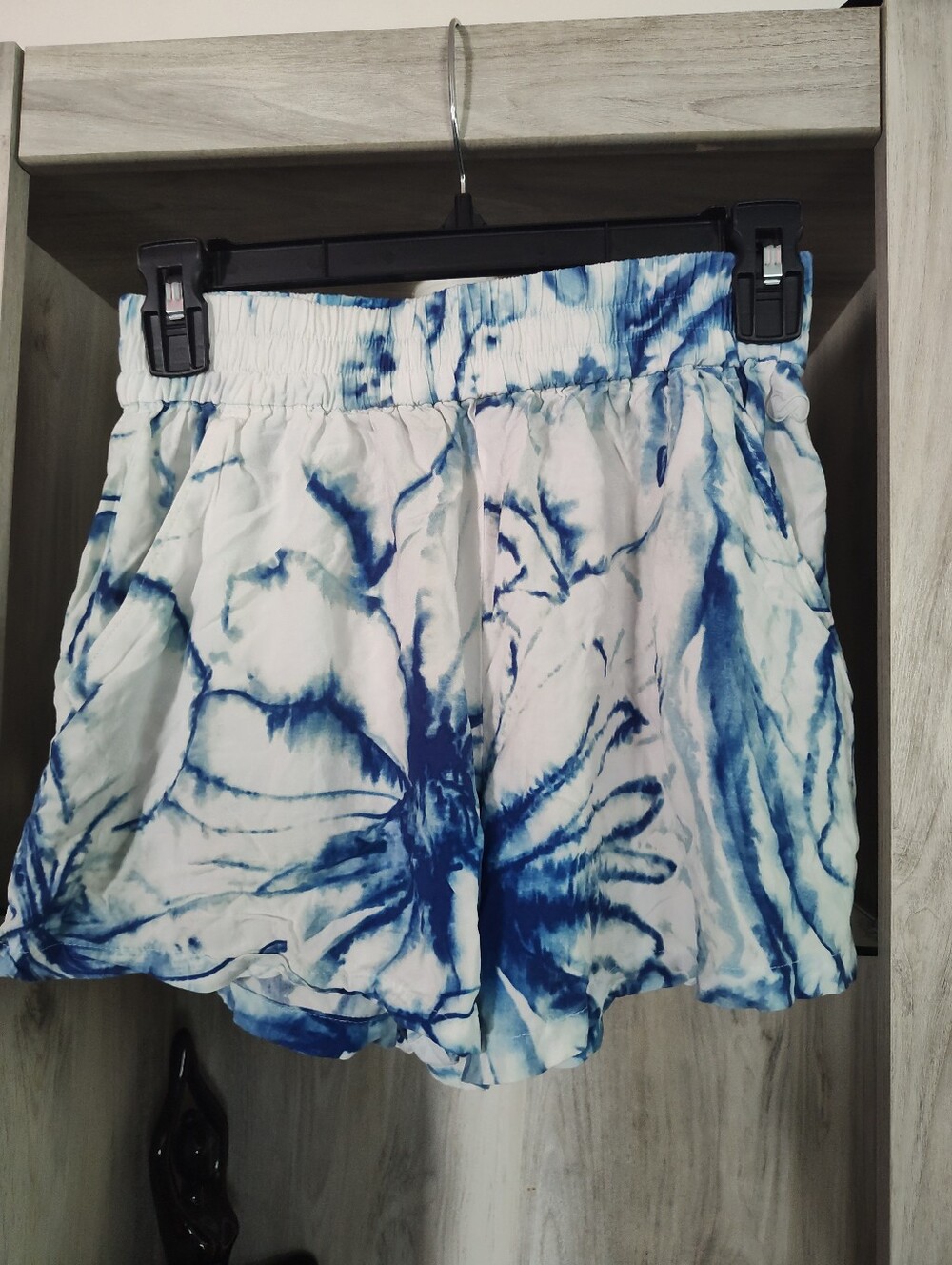 Galia Blue and White Tie-Dye Athletic Shorts SZ XS Used Good